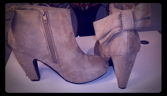 Suede Ankle Boots-Rue 21 - Picture 1 of 4